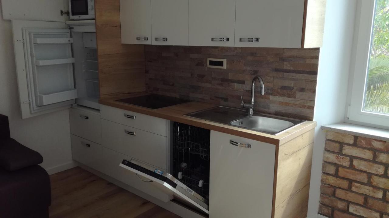 Apartmaji Apollonio Izola Esterno foto