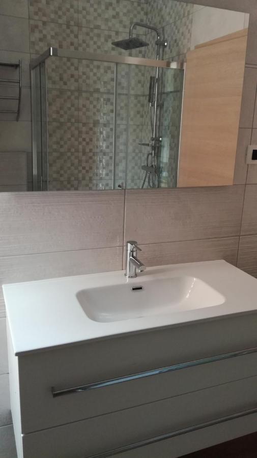 Apartmaji Apollonio Izola Esterno foto