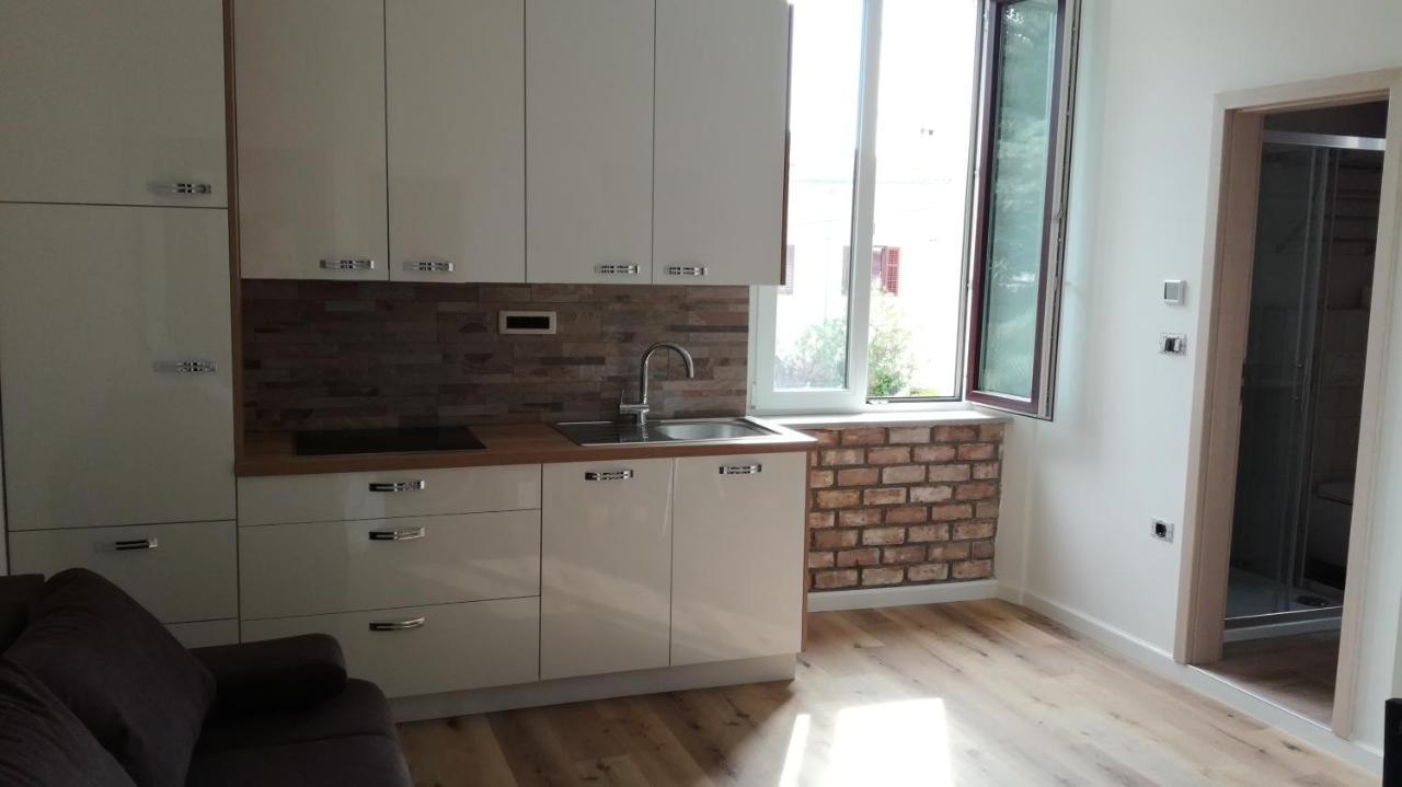 Apartmaji Apollonio Izola Esterno foto