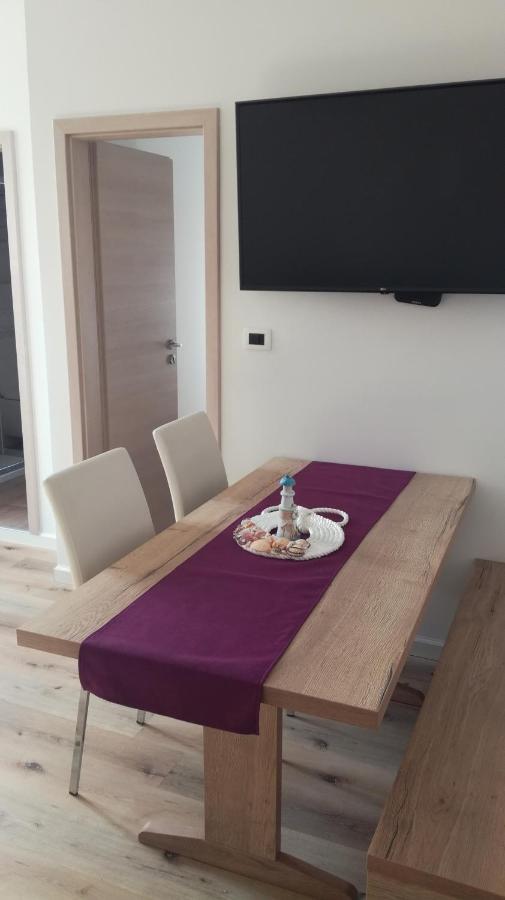 Apartmaji Apollonio Izola Esterno foto