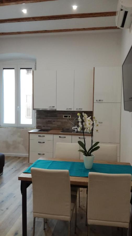 Apartmaji Apollonio Izola Esterno foto